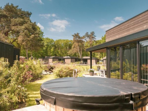 Wellness lodge with hot tub, on a beautiful nature reserve
